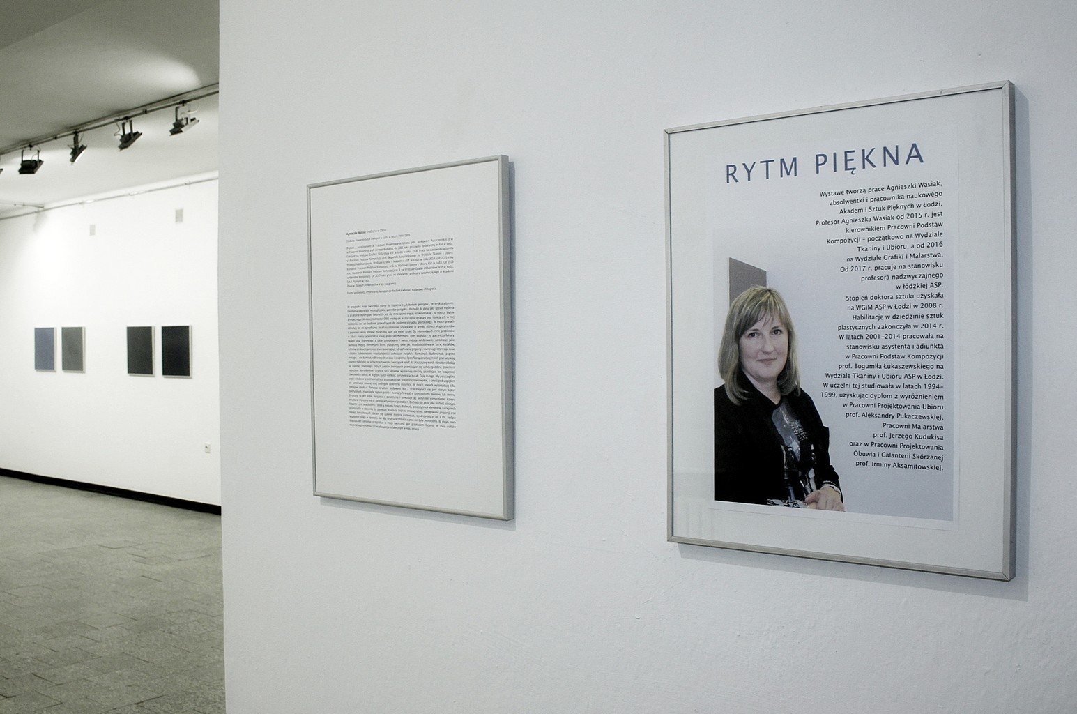 W dniu 3 września 2021 r. odbył się wernisaż wystawy Agnieszki Wasiak pt. RYTM PIĘKNA